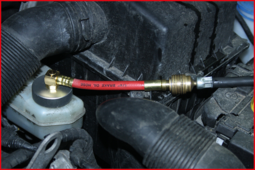 KS Tools Universal-Adaptersatz zur Bremsentlüftung