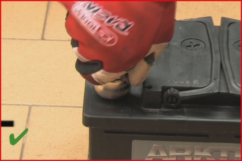 KS Tools Batteriepol- und Klemmen-Reinigungsbürste