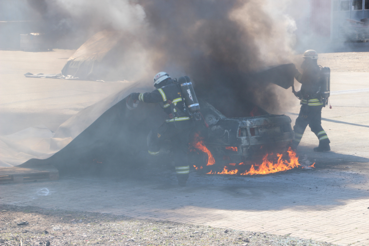 VLITEX Löschdecke STANDARD, für Brände von Lithium-Ionen-Batterien Milieu 3 ZOOM