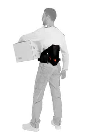 SofteXo Carry Exoskelett zur Unterstützung beim Tragen von schweren Lasten